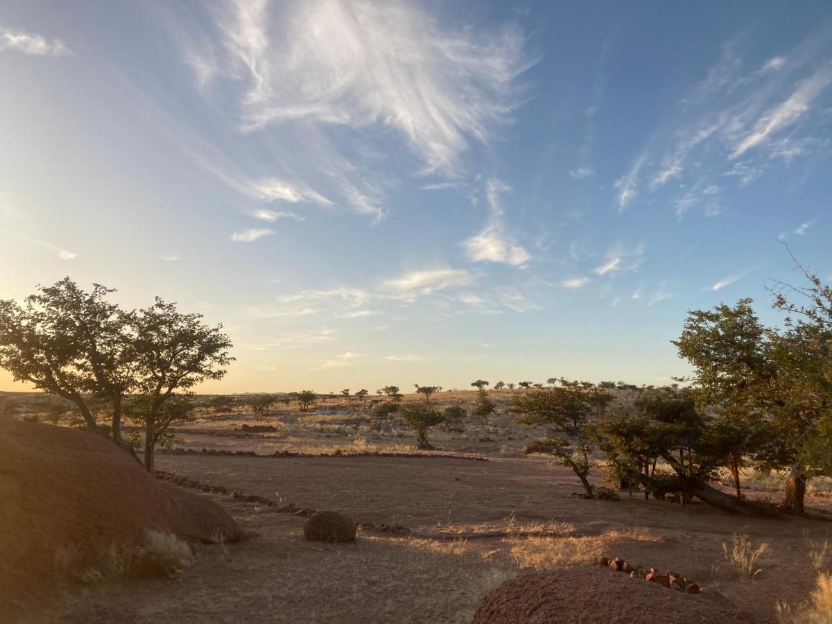 Ozohere Campsite And Himba Village Uis Exterior foto