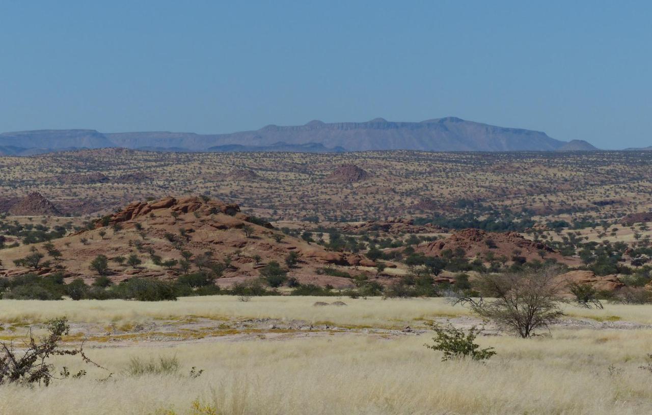 Ozohere Campsite And Himba Village Uis Exterior foto